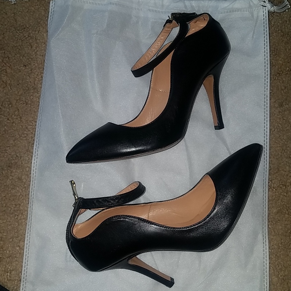SEXY PUMPS!
